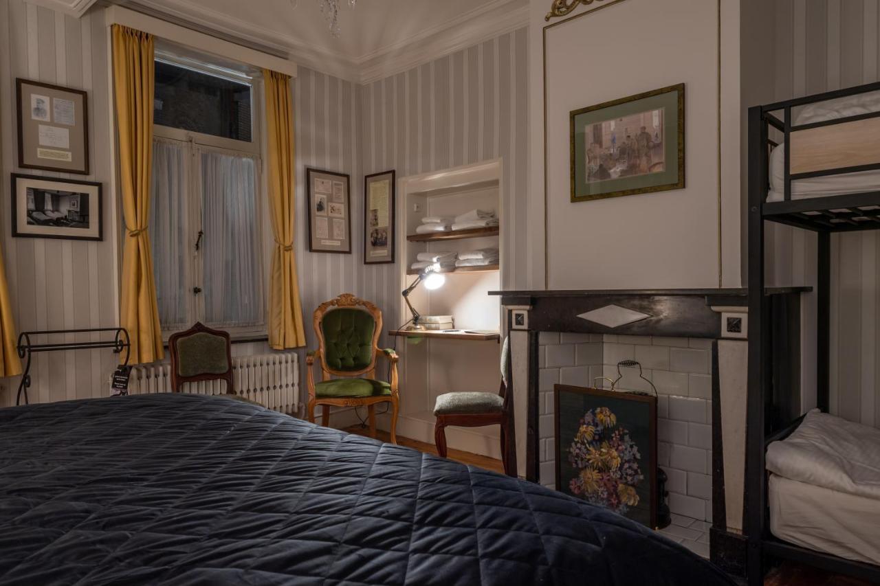 Отель Talbot House Поперинге Экстерьер фото